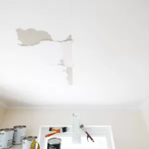 Ile kosztuje remont sufitu