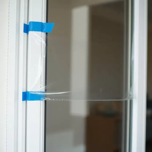 Jak zabezpieczyć okna przed remontem